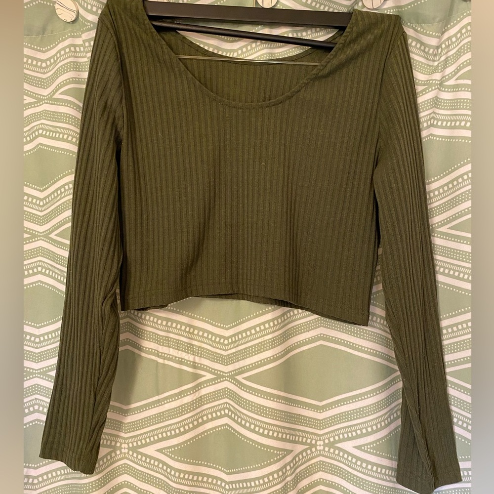 Olive Green Ribbed Long Sleeve Crop Top